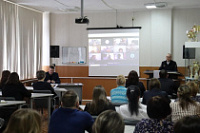      Полицейские Советского поговорили с педагогами о коррупции и об опасностях экстремизма и терроризма  